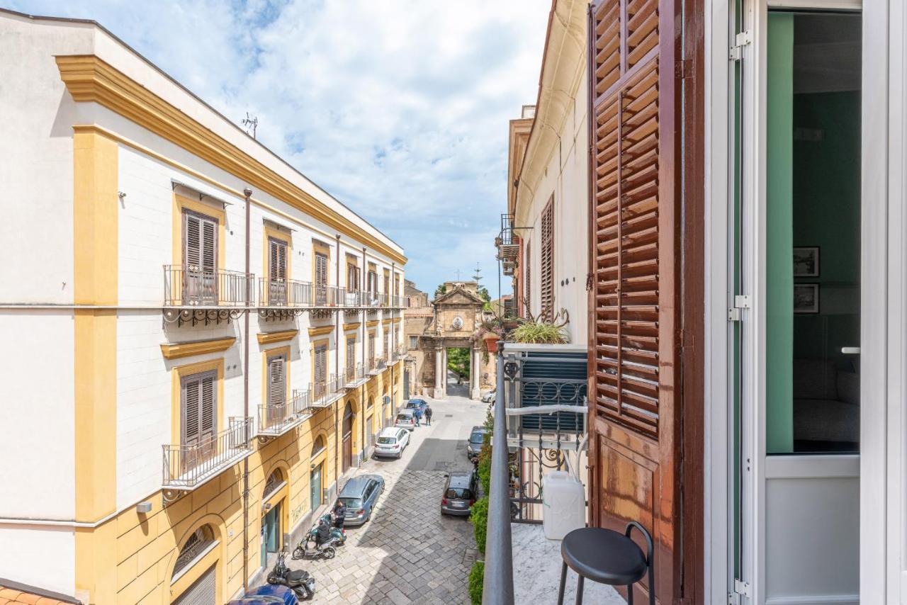 Stylish Apartment Near Piazza Magione By Wonderful Italy Palermo Luaran gambar